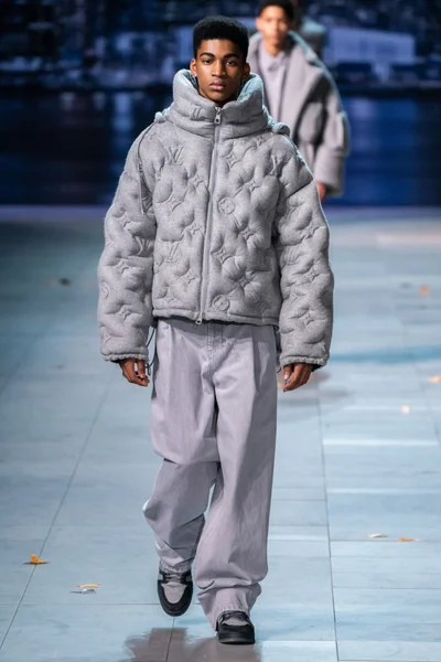 Look 6